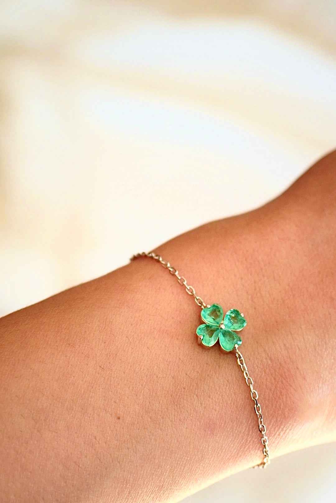 Primrose Colombian Emerald Clover Bracelet
