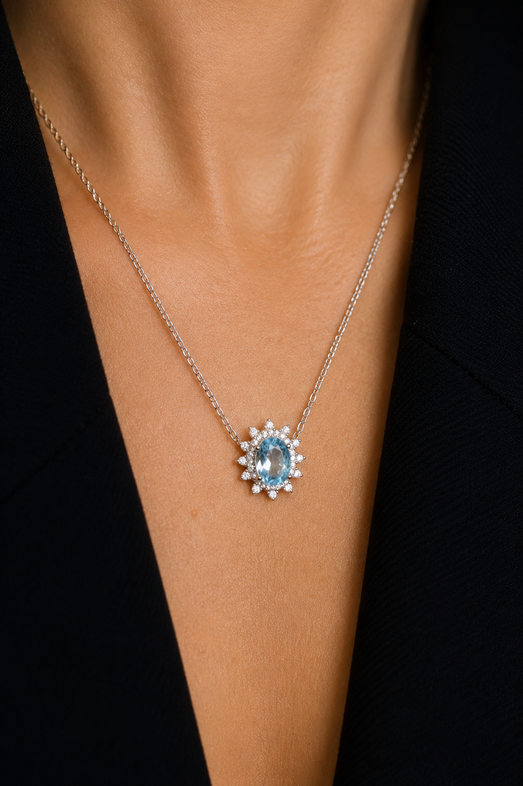 Gaia Soleil Natural Aquamarine Necklace | Moissanite