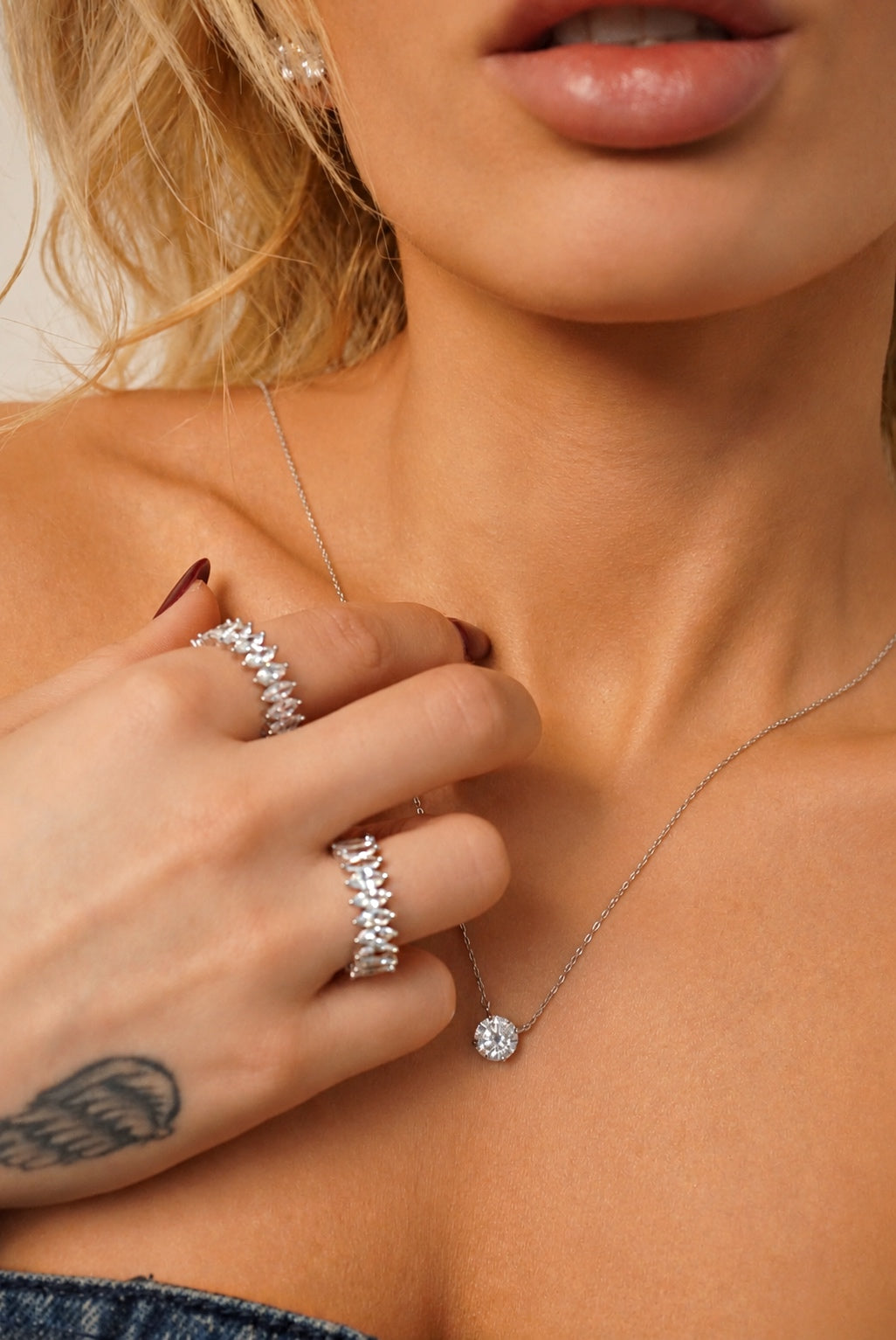 Chelsea Solitaire Necklace 8mm