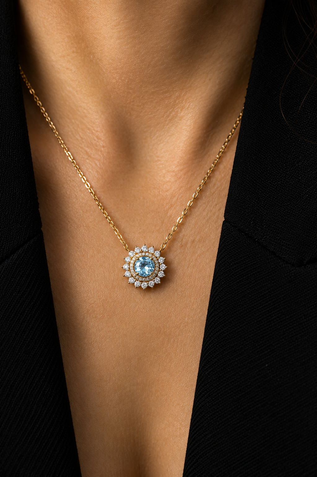 Gaia Soleil Natural Aquamarine Necklace | Moissanite