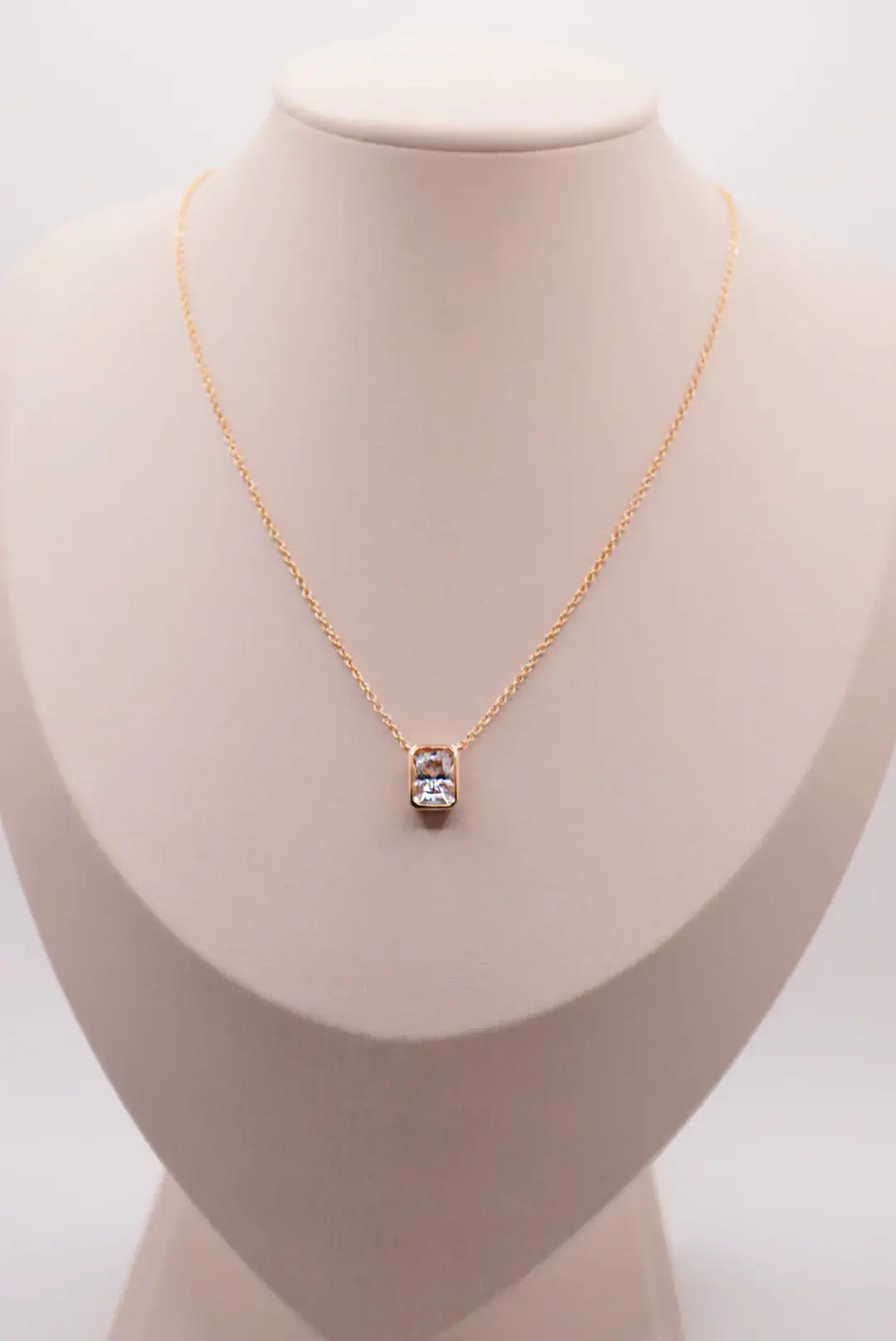 Regalia Moissanite Necklace — 18k Gold