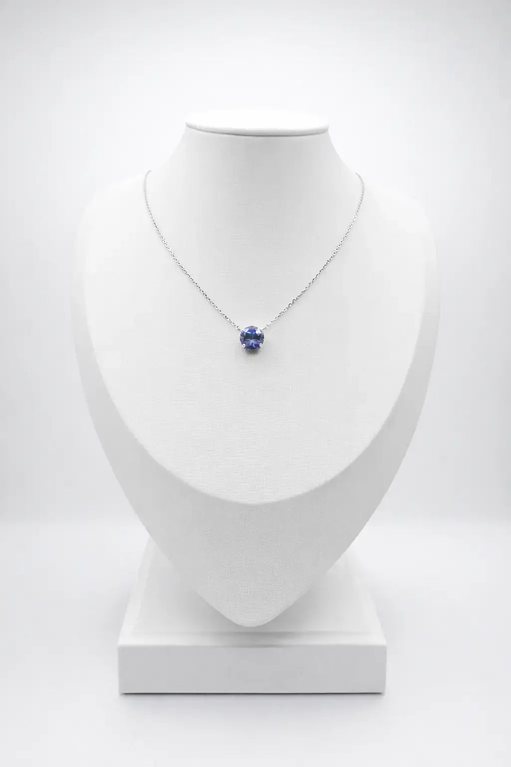 Chelsea Solitaire Tanzanite Necklace 8mm